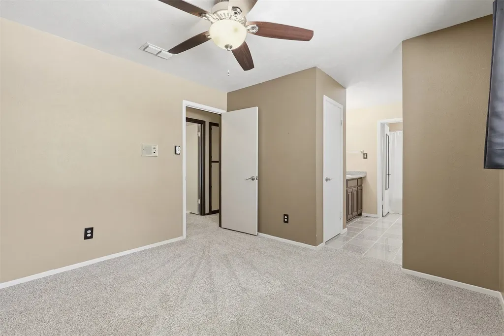 3702 Hastings Drive Arlington TX 76013