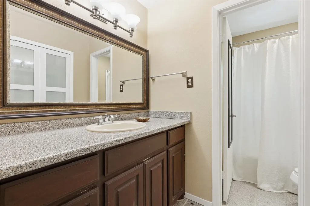 3702 Hastings Drive Arlington TX 76013