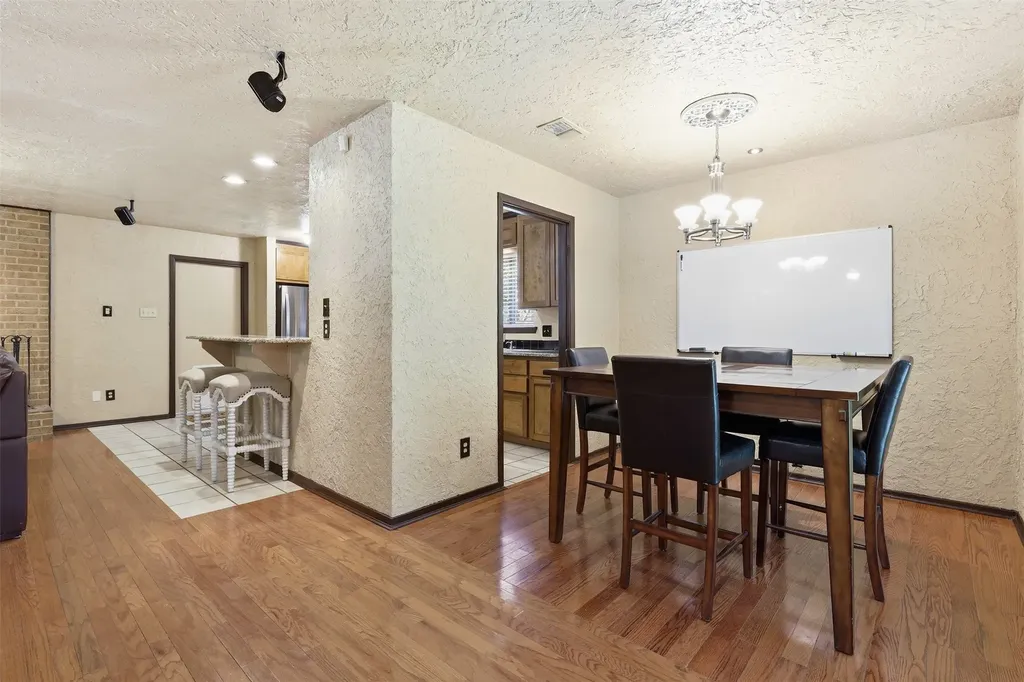 3702 Hastings Drive Arlington TX 76013