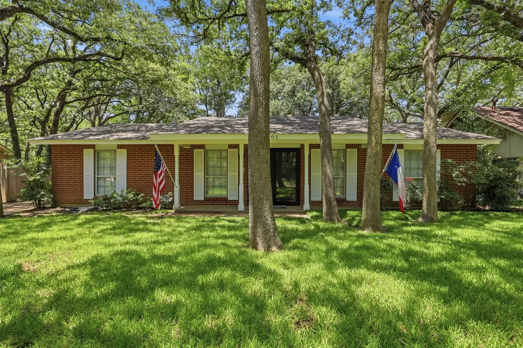 3702 Hastings Drive Arlington TX 76013