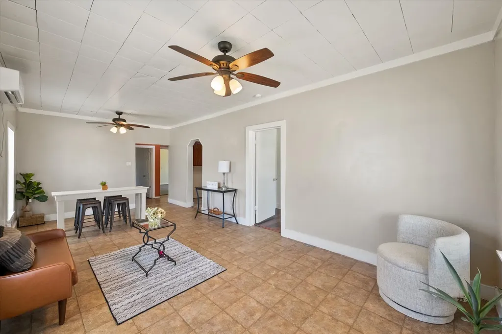 109 E Tyler Street Ennis TX 75119