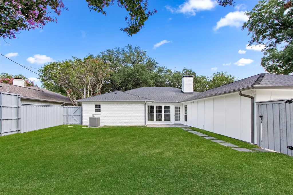 7151 Cosgrove Drive Dallas TX 75231
