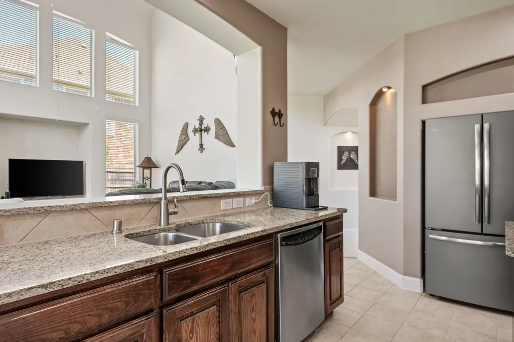 4109 Claridge Terrace Garland TX 75043