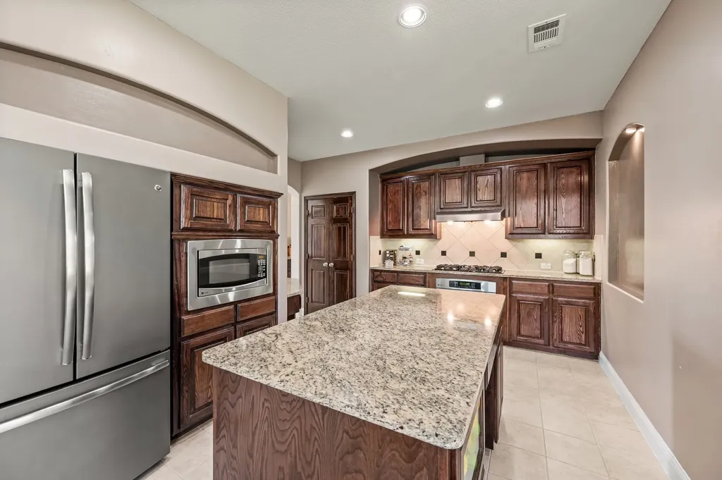 4109 Claridge Terrace Garland TX 75043