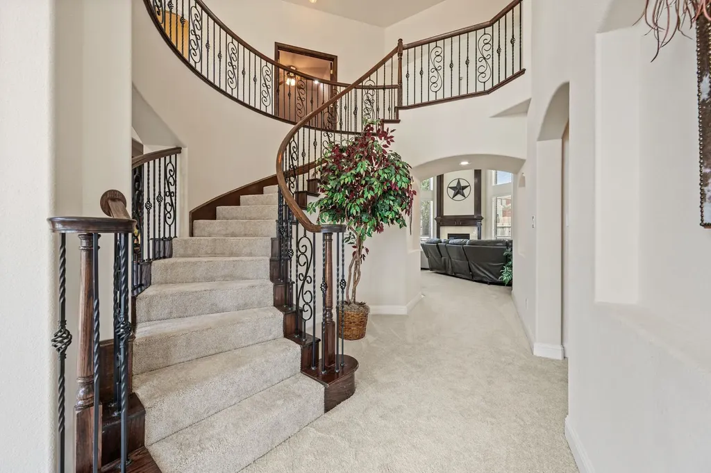 4109 Claridge Terrace Garland TX 75043