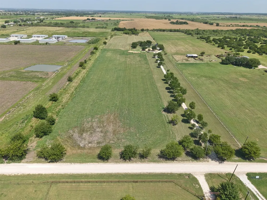 1521 County Road 1107b1 Cleburne TX 76031