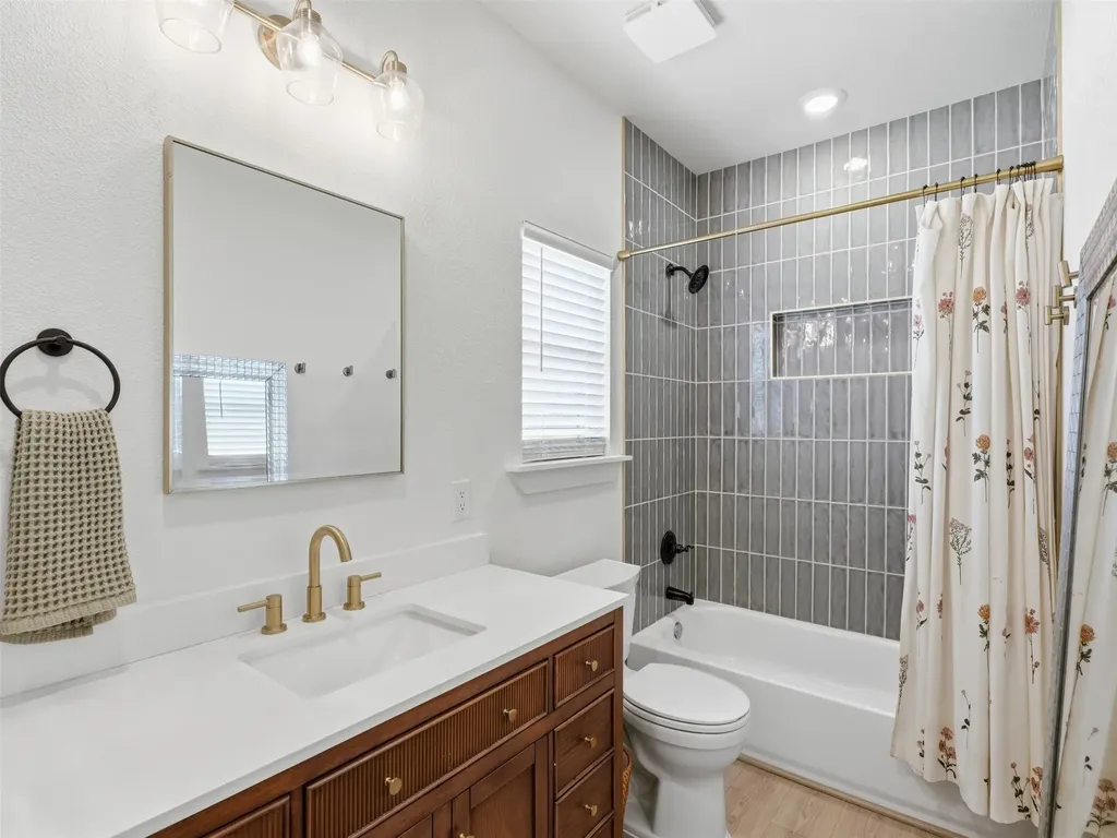 1521 County Road 1107b1 Cleburne TX 76031