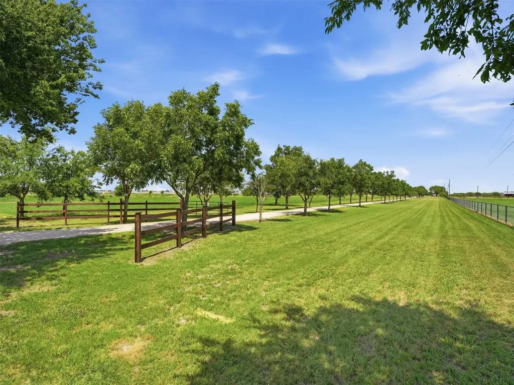 1521 County Road 1107b1 Cleburne TX 76031