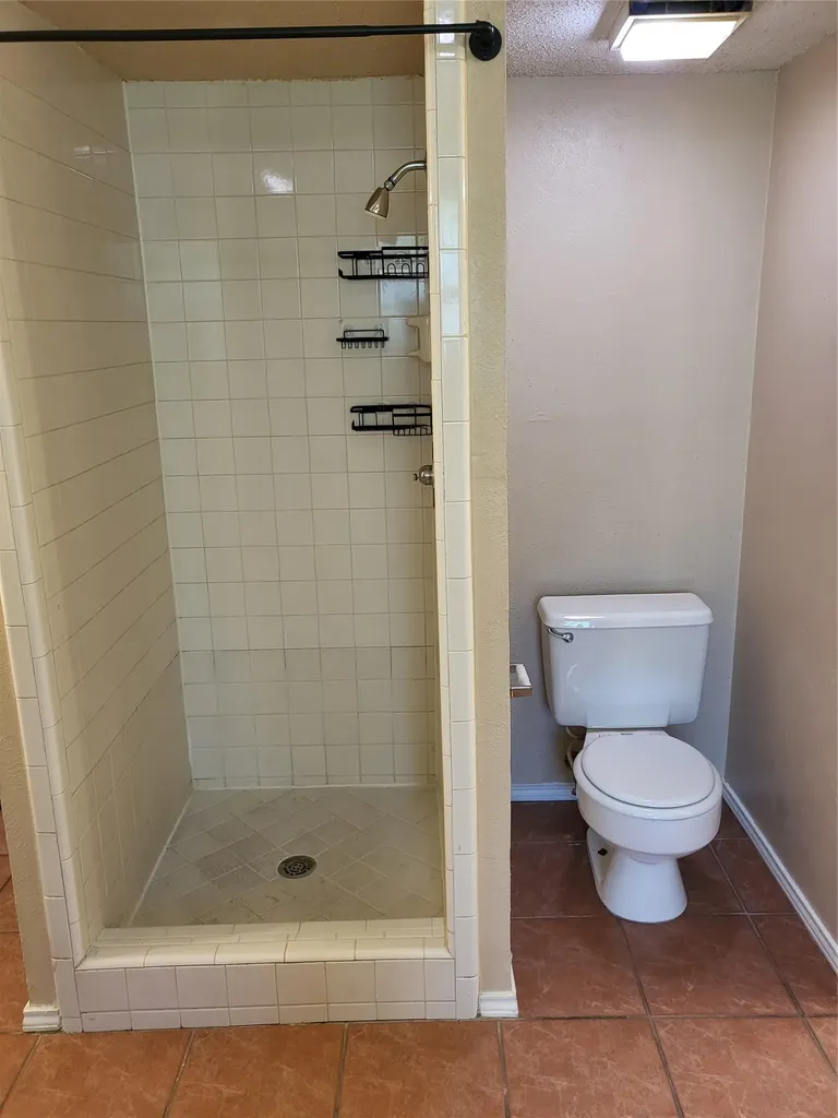 4200 Pyracantha Drive Arlington TX 76017