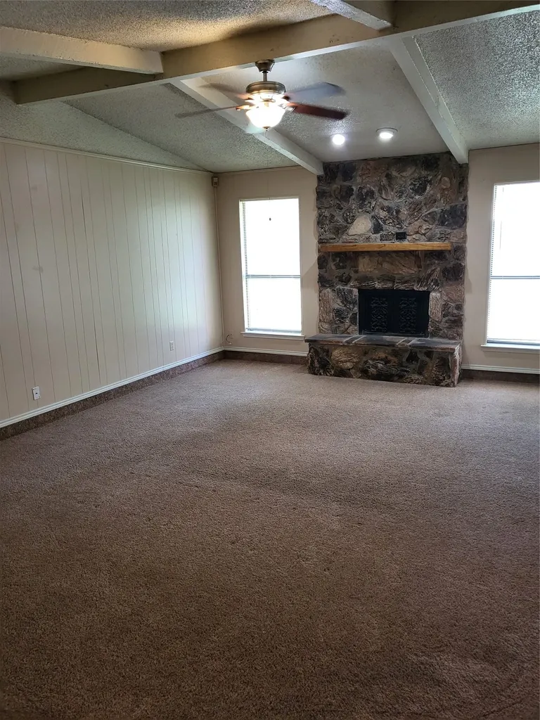 4200 Pyracantha Drive Arlington TX 76017