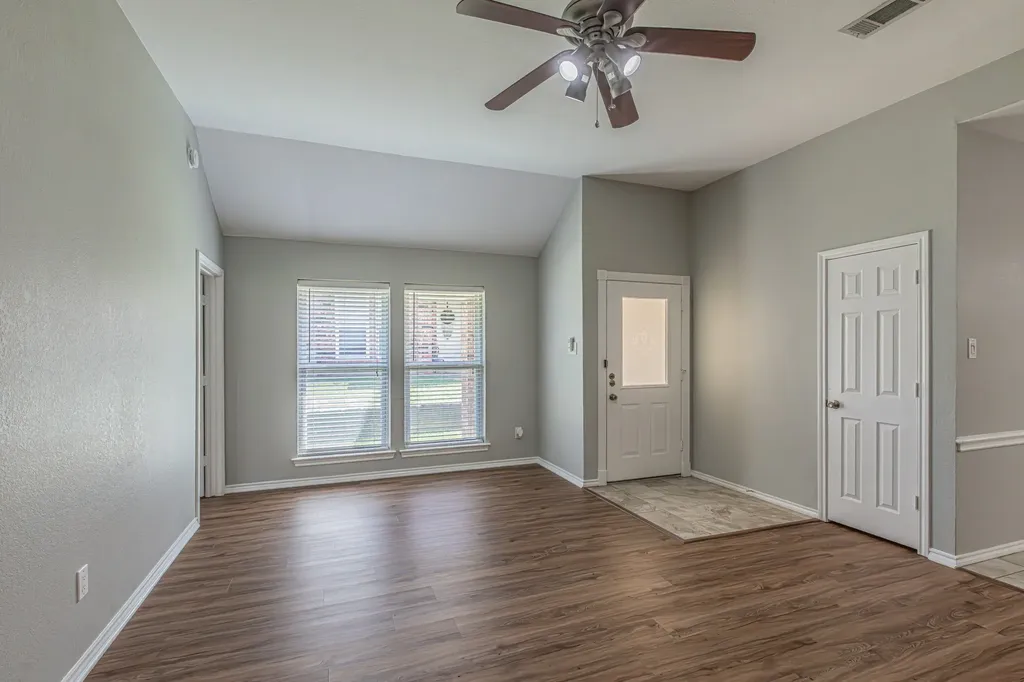 9269 Meandering Drive North Richland Hills TX 76182