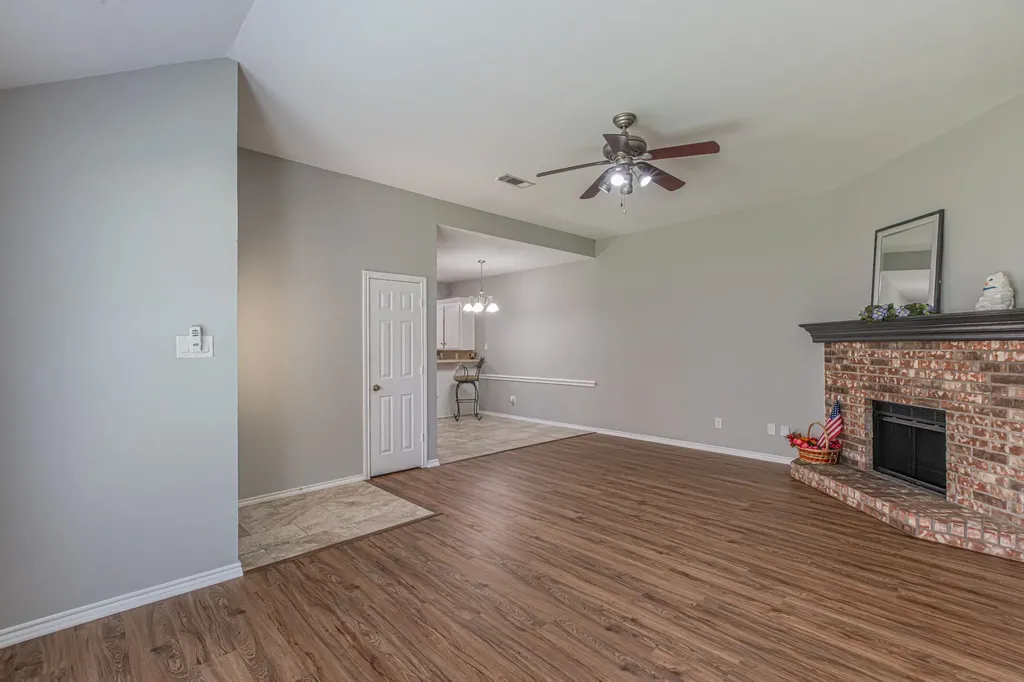 9269 Meandering Drive North Richland Hills TX 76182
