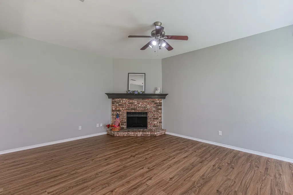 9269 Meandering Drive North Richland Hills TX 76182