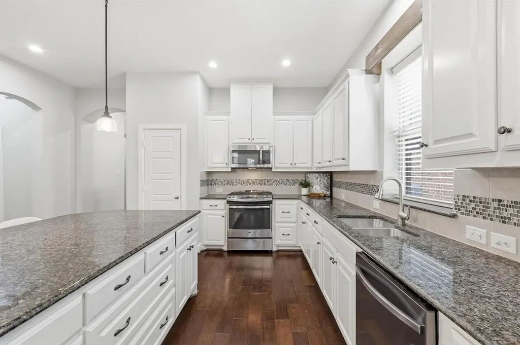 1533 8th Street Argyle TX 76226