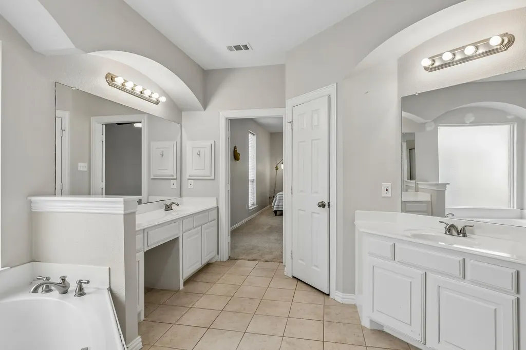 2245 Jaguar Drive Frisco TX 75033