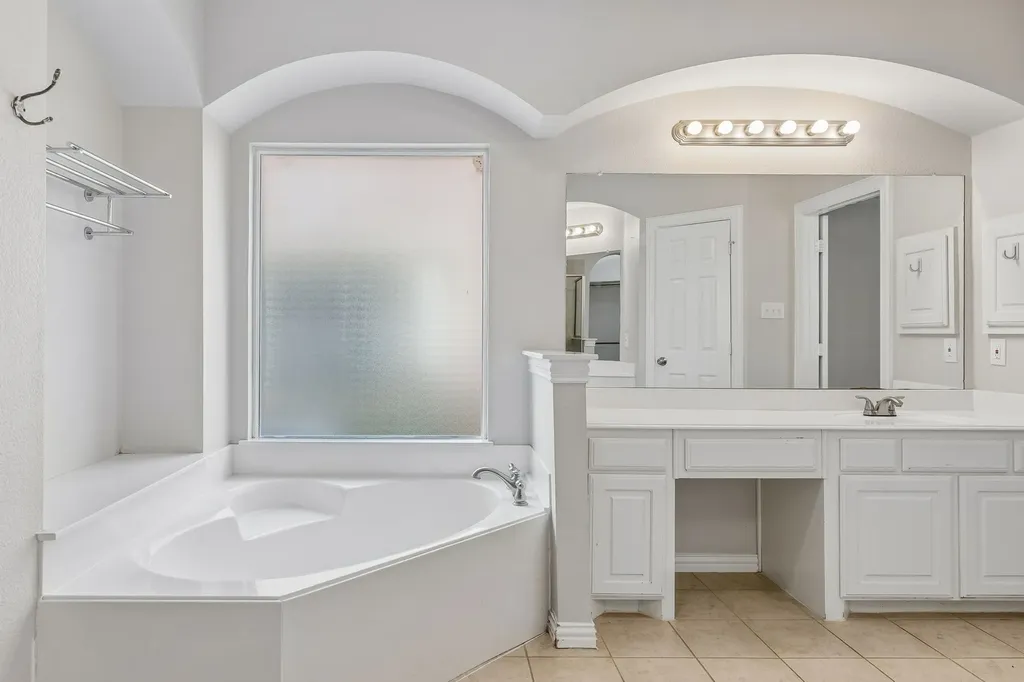 2245 Jaguar Drive Frisco TX 75033
