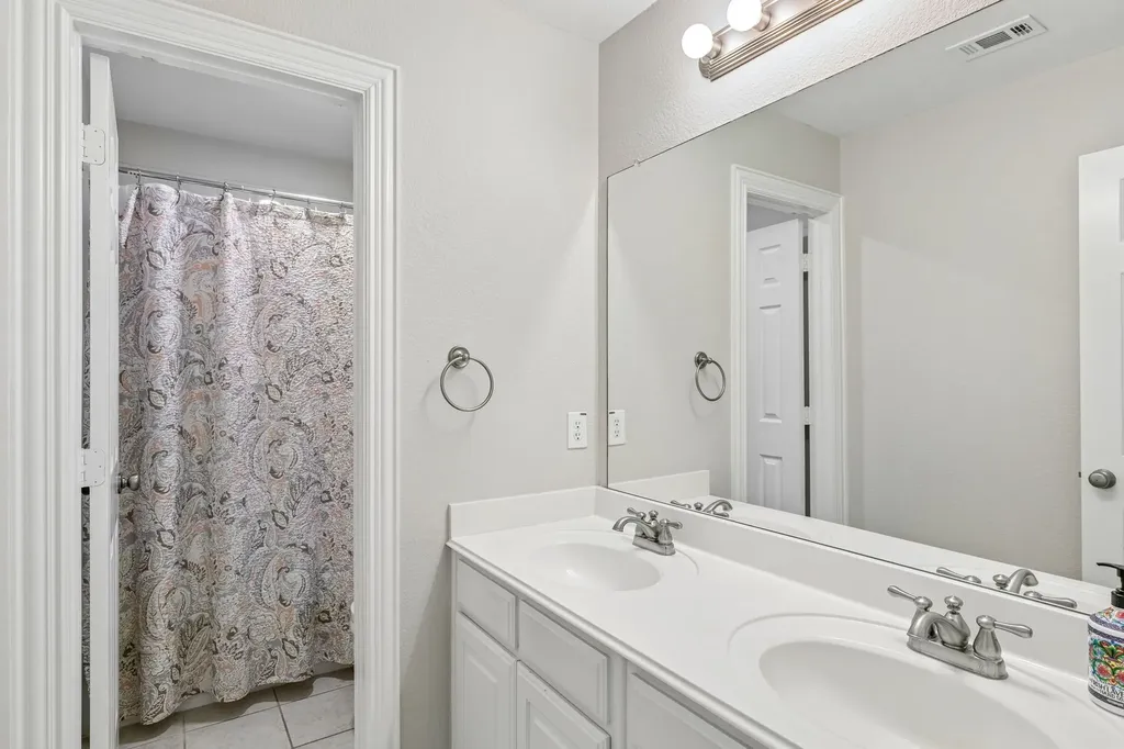 2245 Jaguar Drive Frisco TX 75033