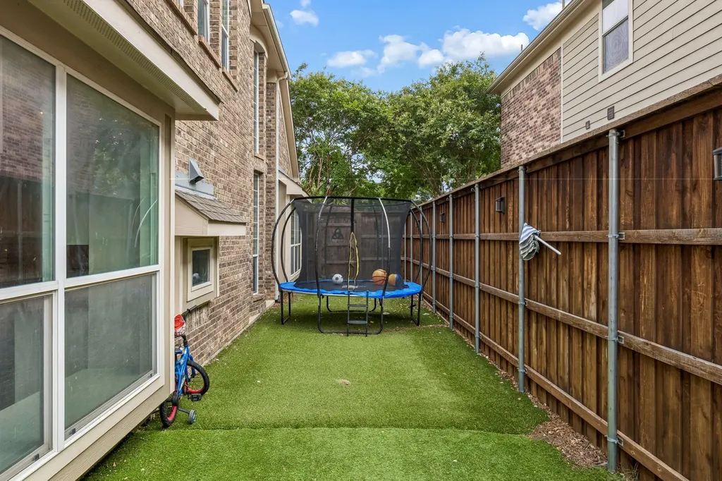 2245 Jaguar Drive Frisco TX 75033
