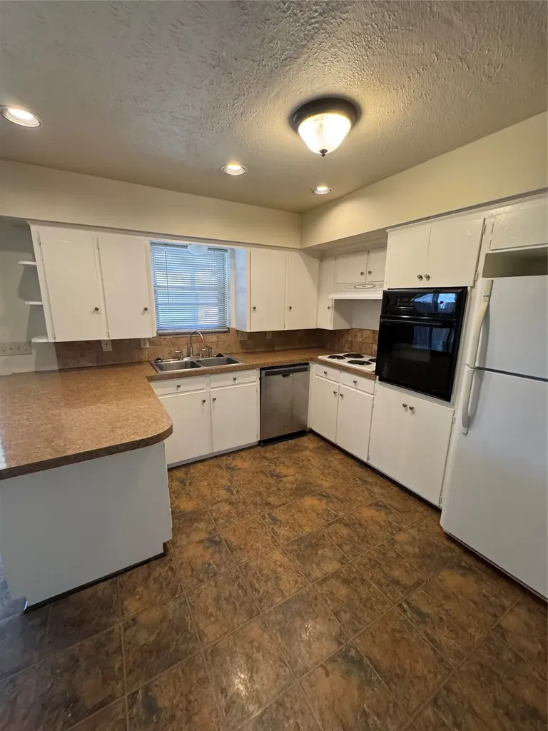 11037 Joymeadow Drive Dallas TX 75218