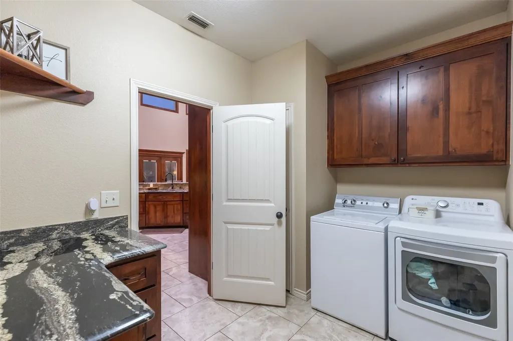 157 Coates Avenue Tuscola TX 79562