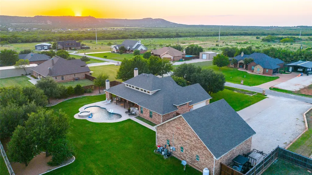 157 Coates Avenue Tuscola TX 79562