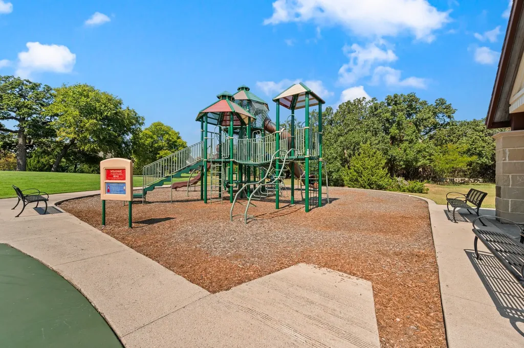 908 Lake Carillon Lane Southlake TX 76092