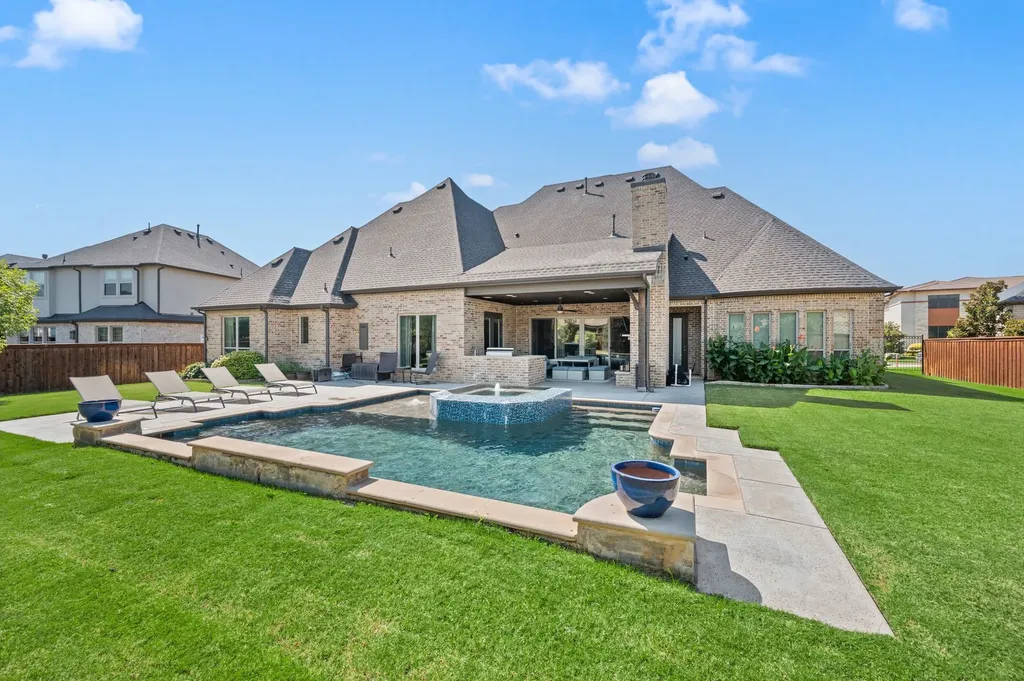 908 Lake Carillon Lane Southlake TX 76092