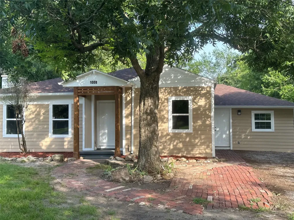 1008 Commerce Drive Greenville TX 75401