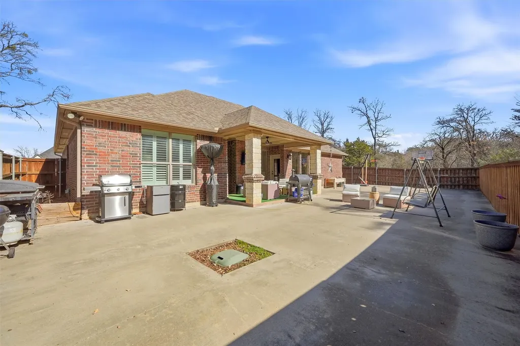 21 Lone Oak Boulevard Pottsboro TX 75076