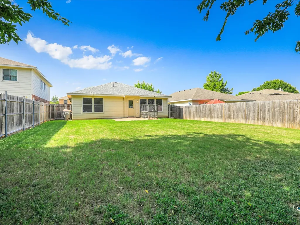 1637 Elm Street Anna TX 75409