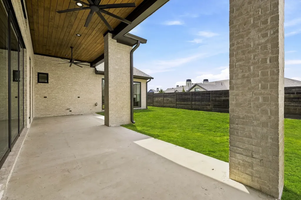 1217 Whisper Rock Drive Rockwall TX 75032