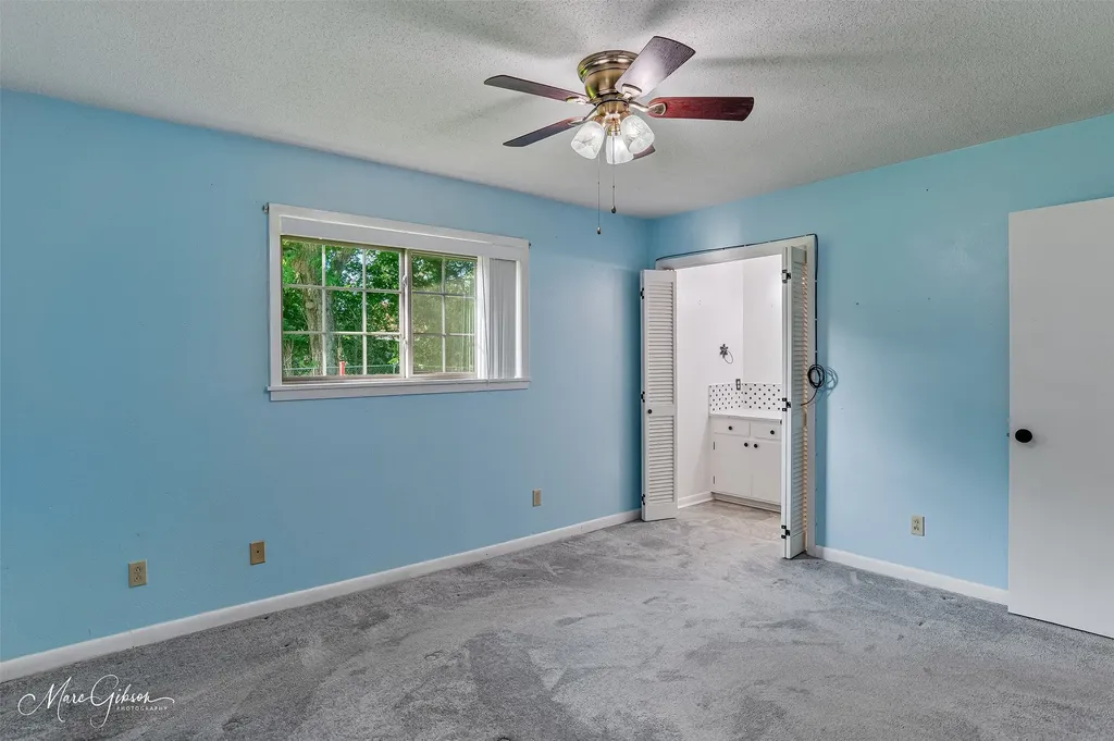 1920 Venus Drive Bossier City LA 71112