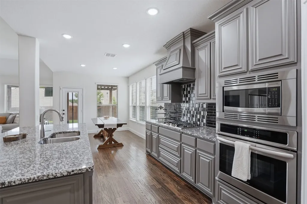 1122 Alderwood Drive Justin TX 76247