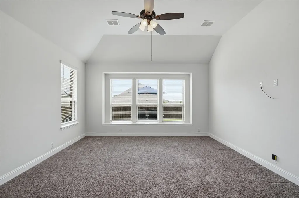 1122 Alderwood Drive Justin TX 76247
