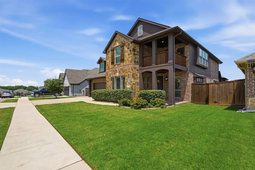 1122 Alderwood Drive Justin TX 76247