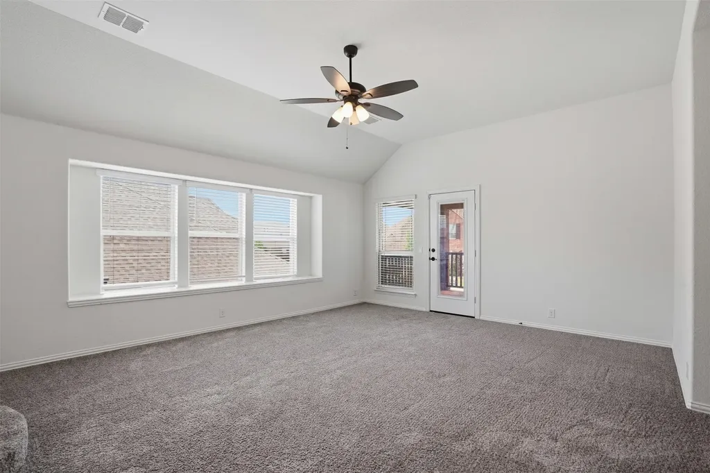 1122 Alderwood Drive Justin TX 76247