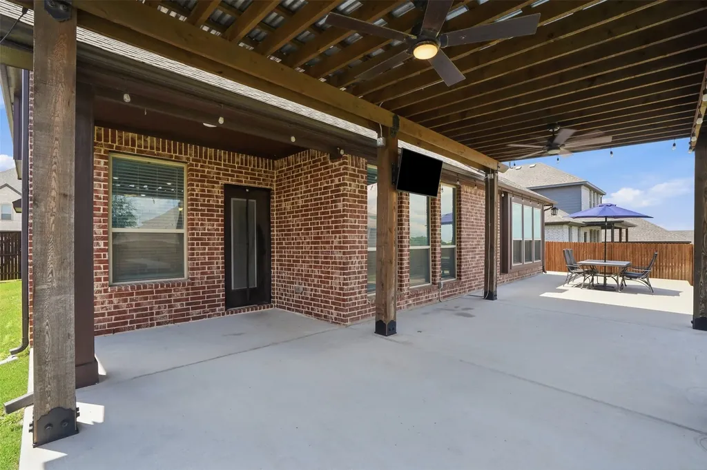 1122 Alderwood Drive Justin TX 76247