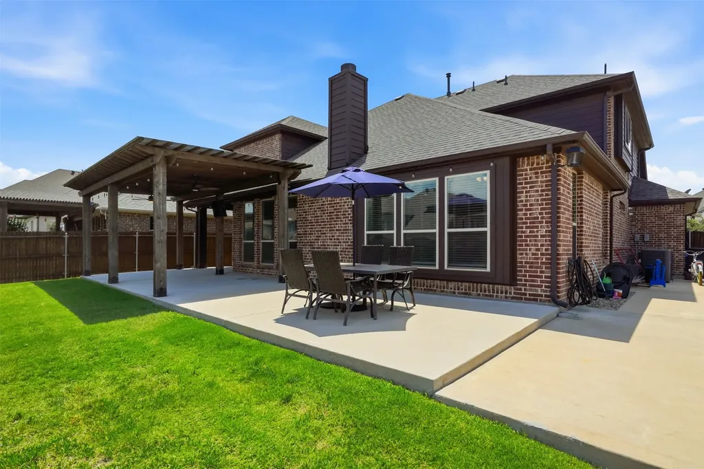 1122 Alderwood Drive Justin TX 76247