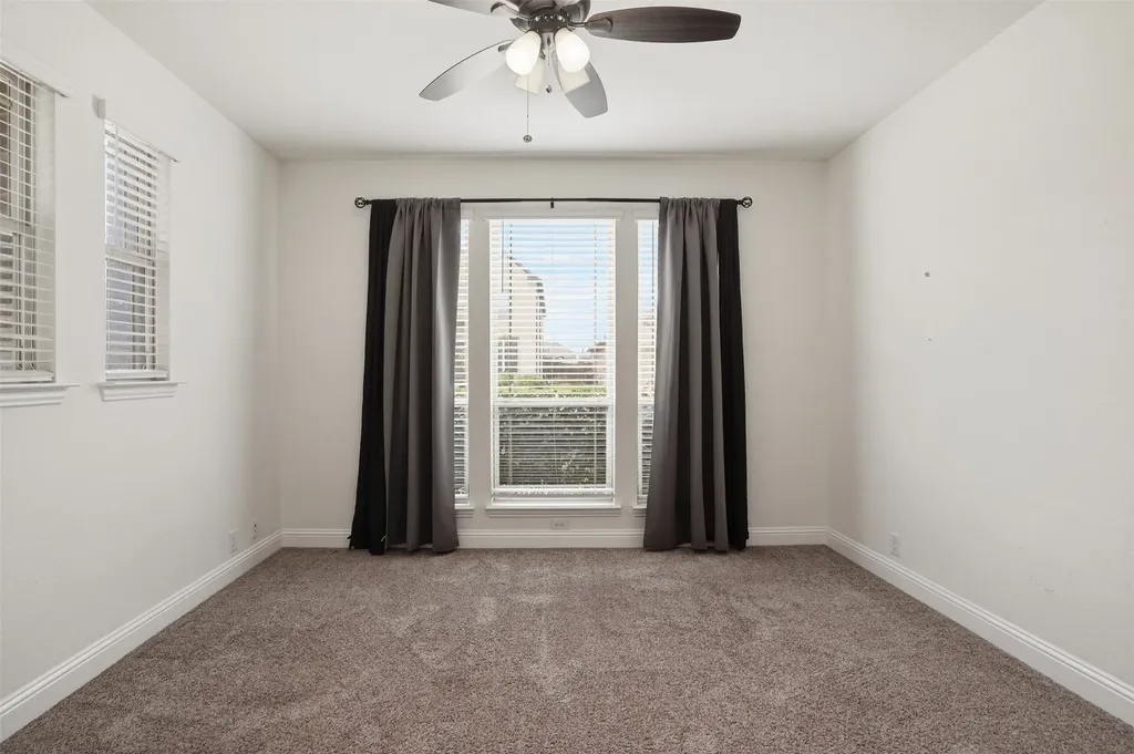 1122 Alderwood Drive Justin TX 76247