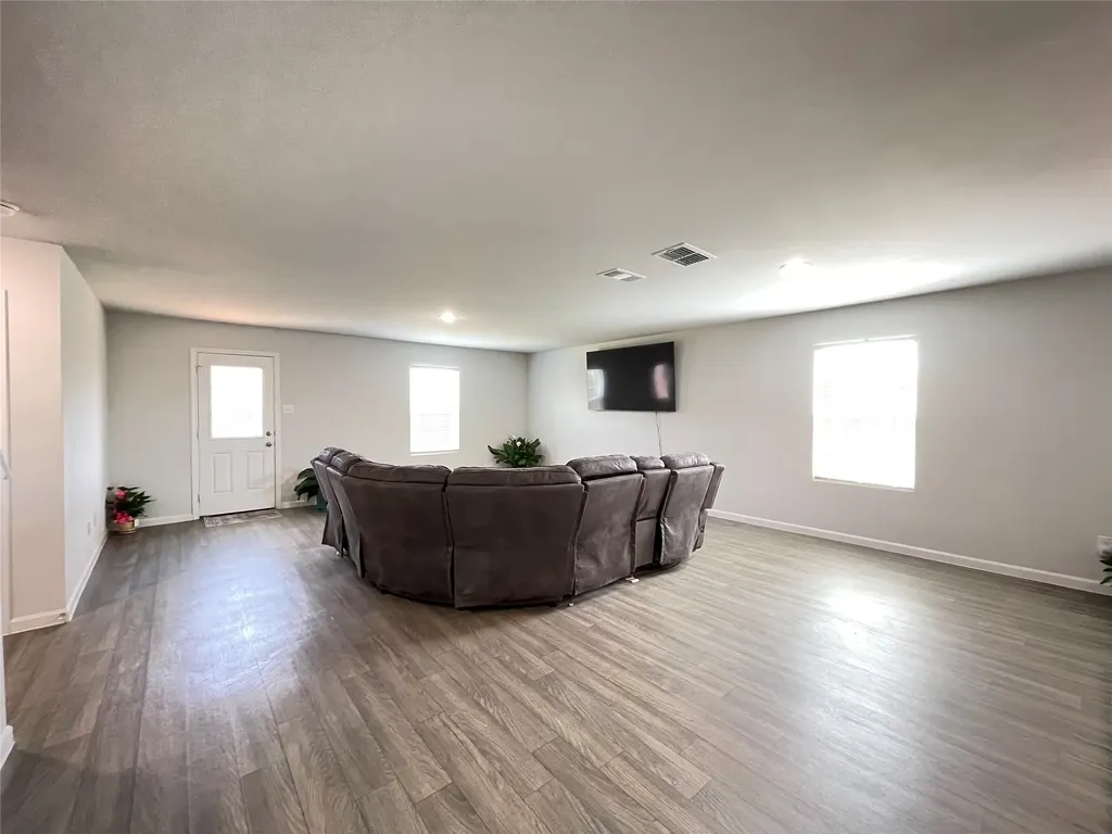 1007 Ripplewood Circle Chandler TX 75758