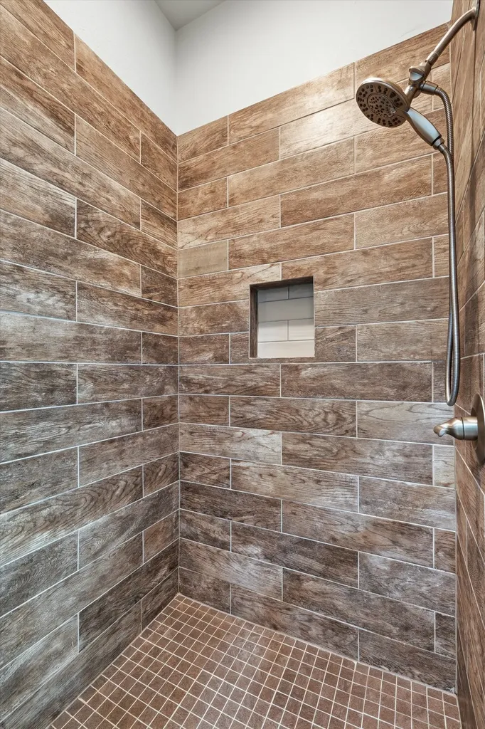 1445 County Road 3690 Paradise TX 76073