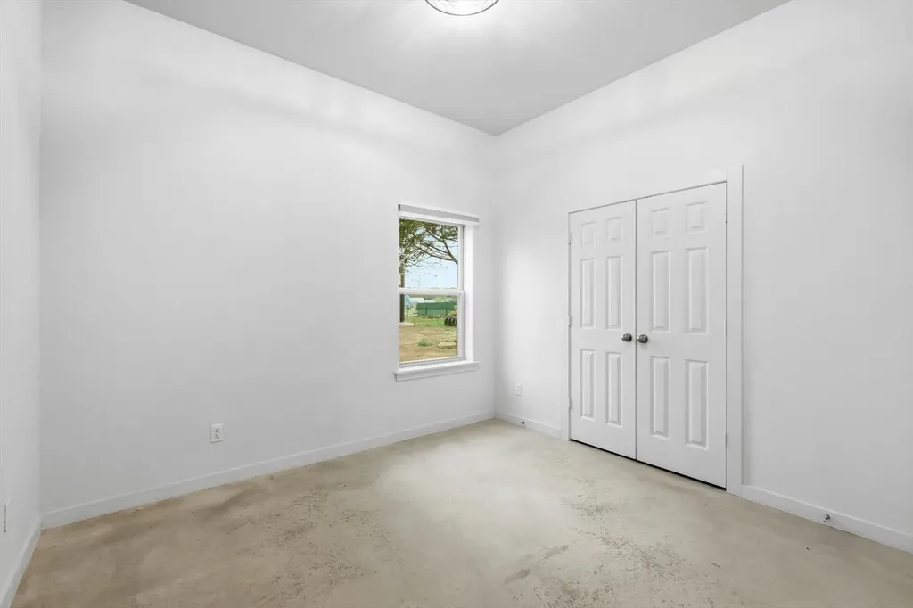 1445 County Road 3690 Paradise TX 76073