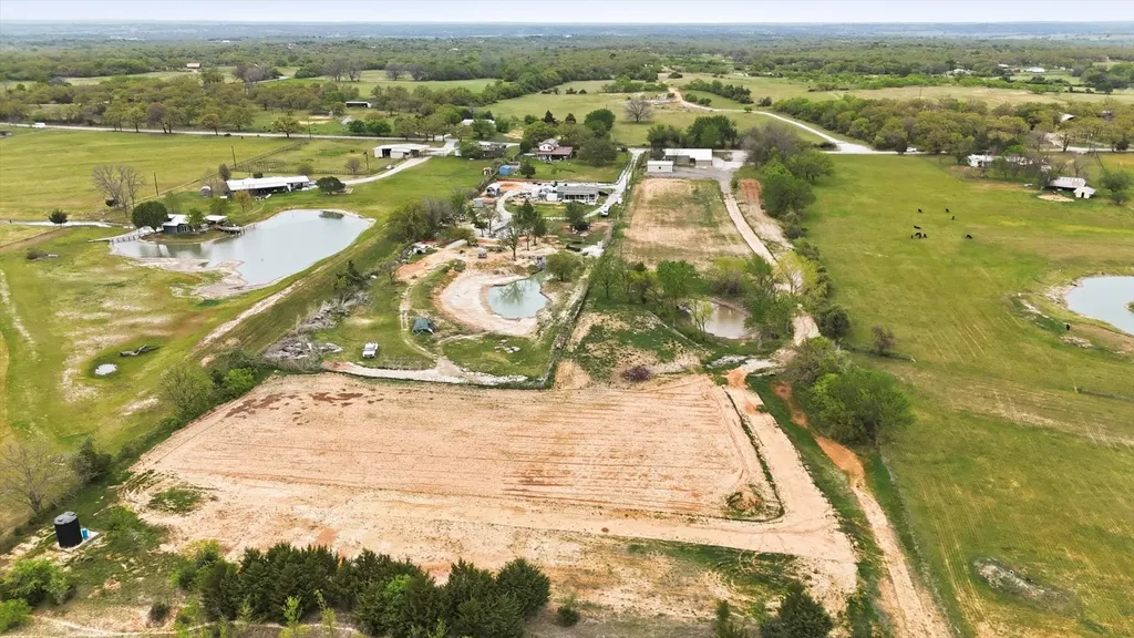 1445 County Road 3690 Paradise TX 76073