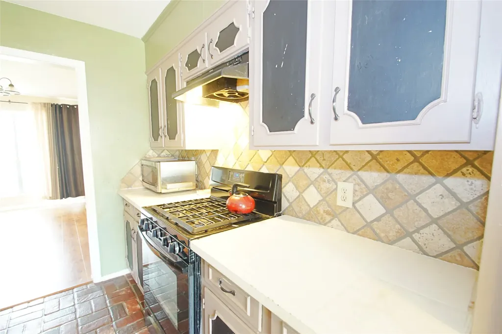 4911 Longstreet Place Bossier City LA 71112
