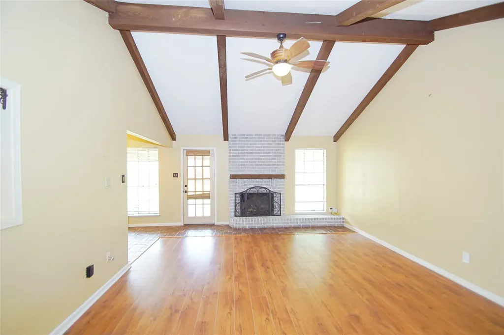 4911 Longstreet Place Bossier City LA 71112
