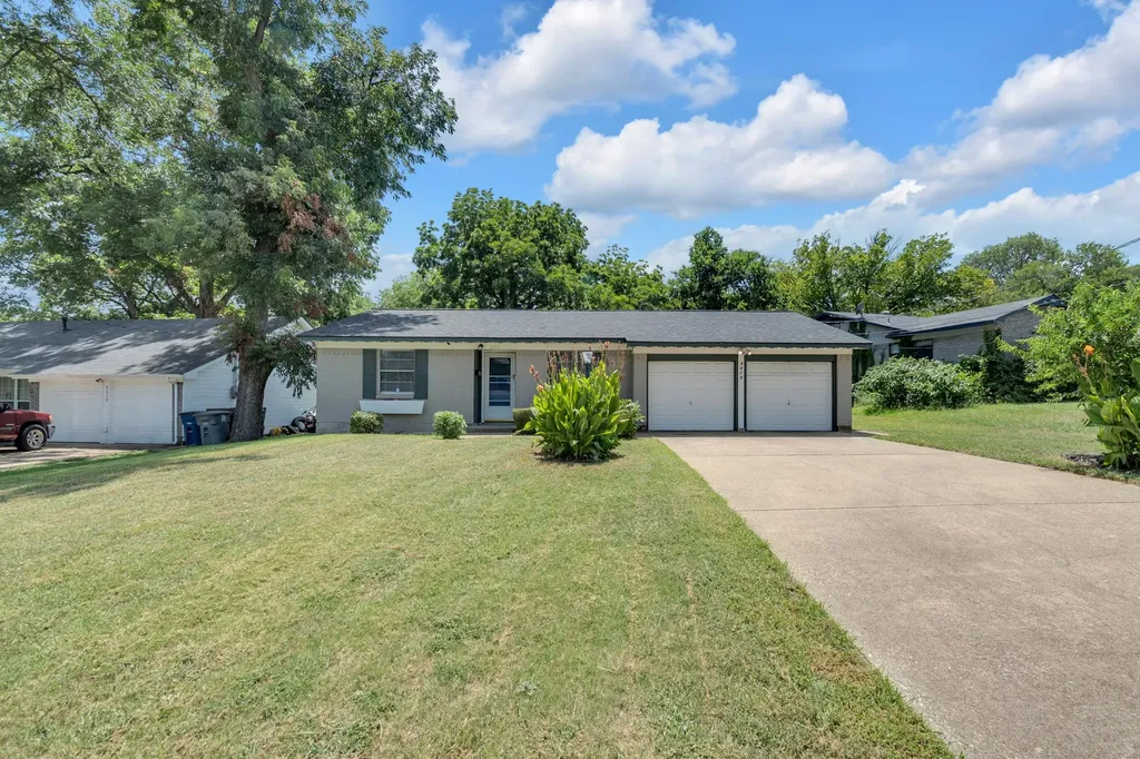 6315 Harmony Lane Dallas TX 75241