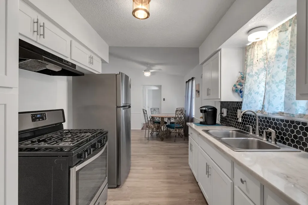 6315 Harmony Lane Dallas TX 75241