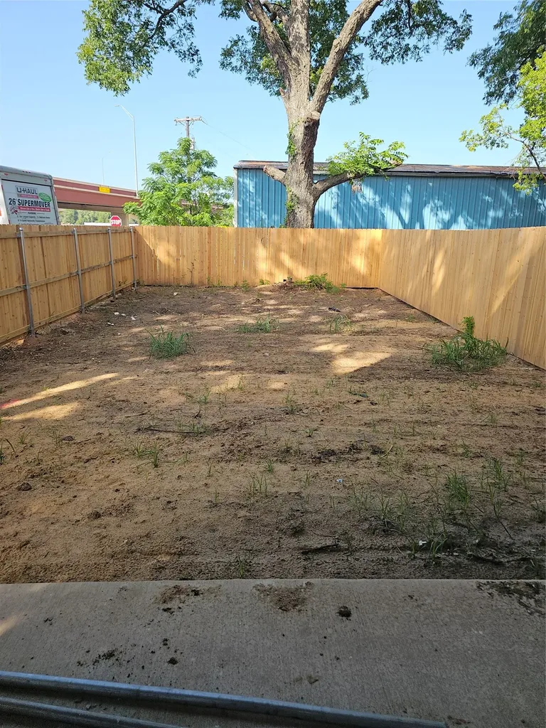 5031 Colonial Avenue Dallas TX 75215