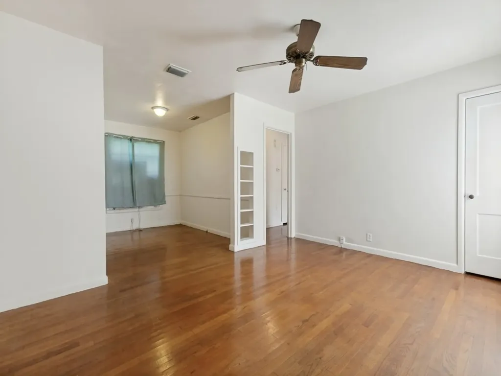 10622 Fern Drive Dallas TX 75228