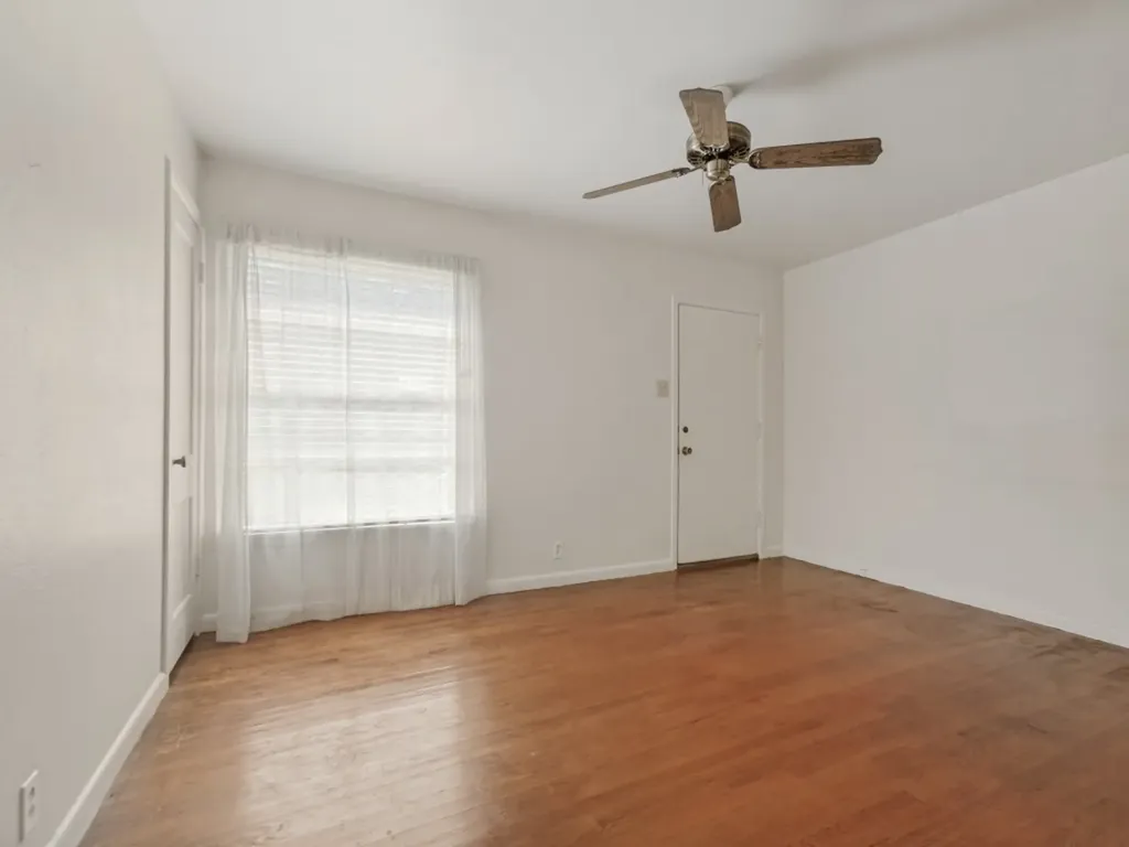 10622 Fern Drive Dallas TX 75228